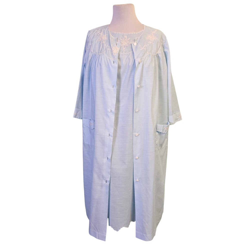 Vintage 1970s Blue Peignoir Set Embroidered Nightgown Robe Size 38 USA Lounge